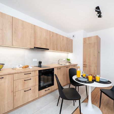 Komfortowe Apartamenty Z Garazem Na Milionowej ウッチ エクステリア 写真