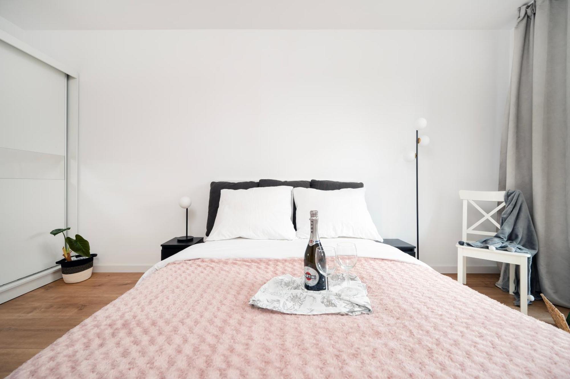 Komfortowe Apartamenty Z Garazem Na Milionowej ウッチ エクステリア 写真
